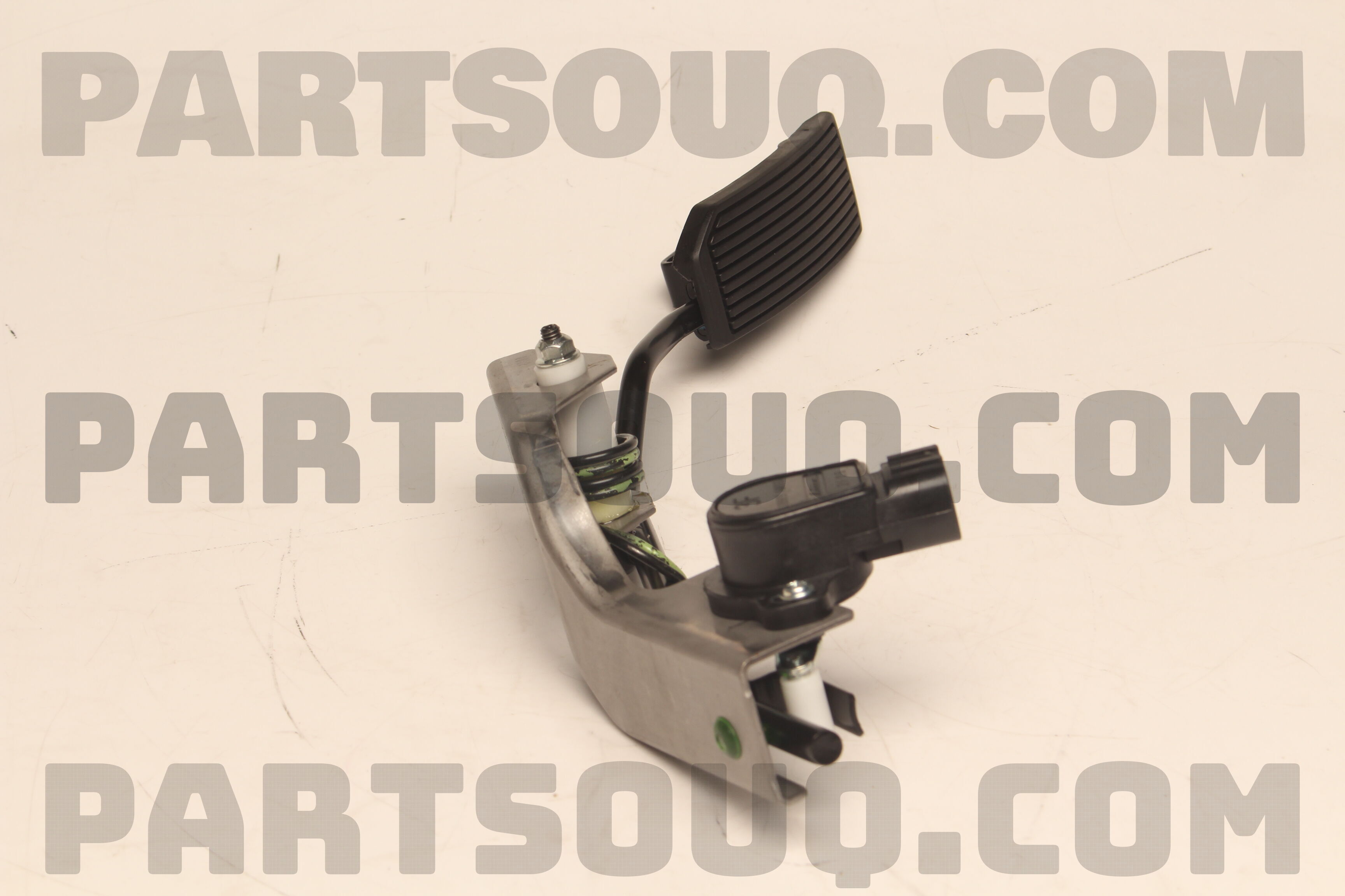 LEVER COMPL-ACCELERATOR,W/DRUM 18002EQ30A | Nissan Parts | PartSouq