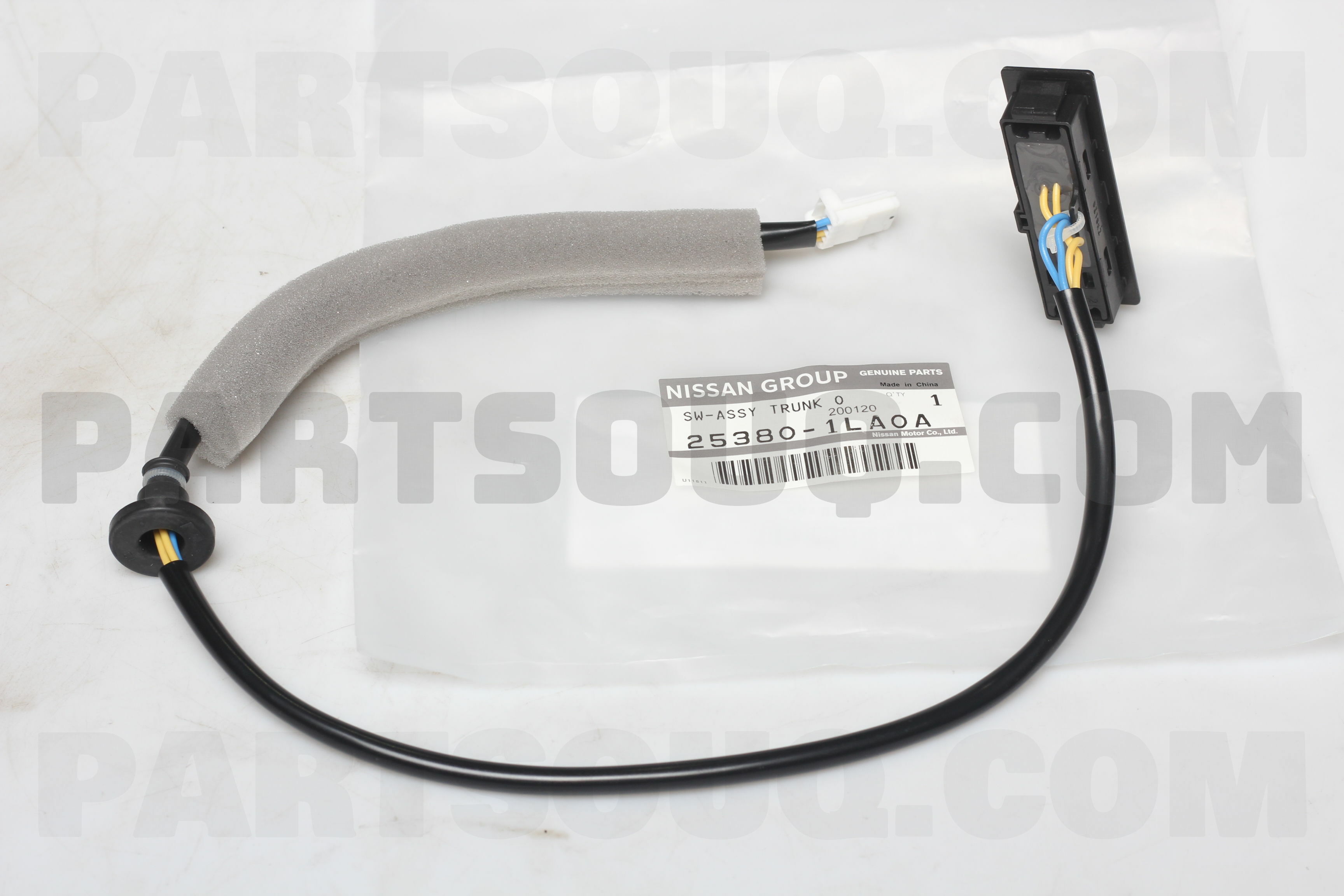 SWITCH ASSY-TRUNK OPENER 253801LA0A | Nissan Parts | PartSouq