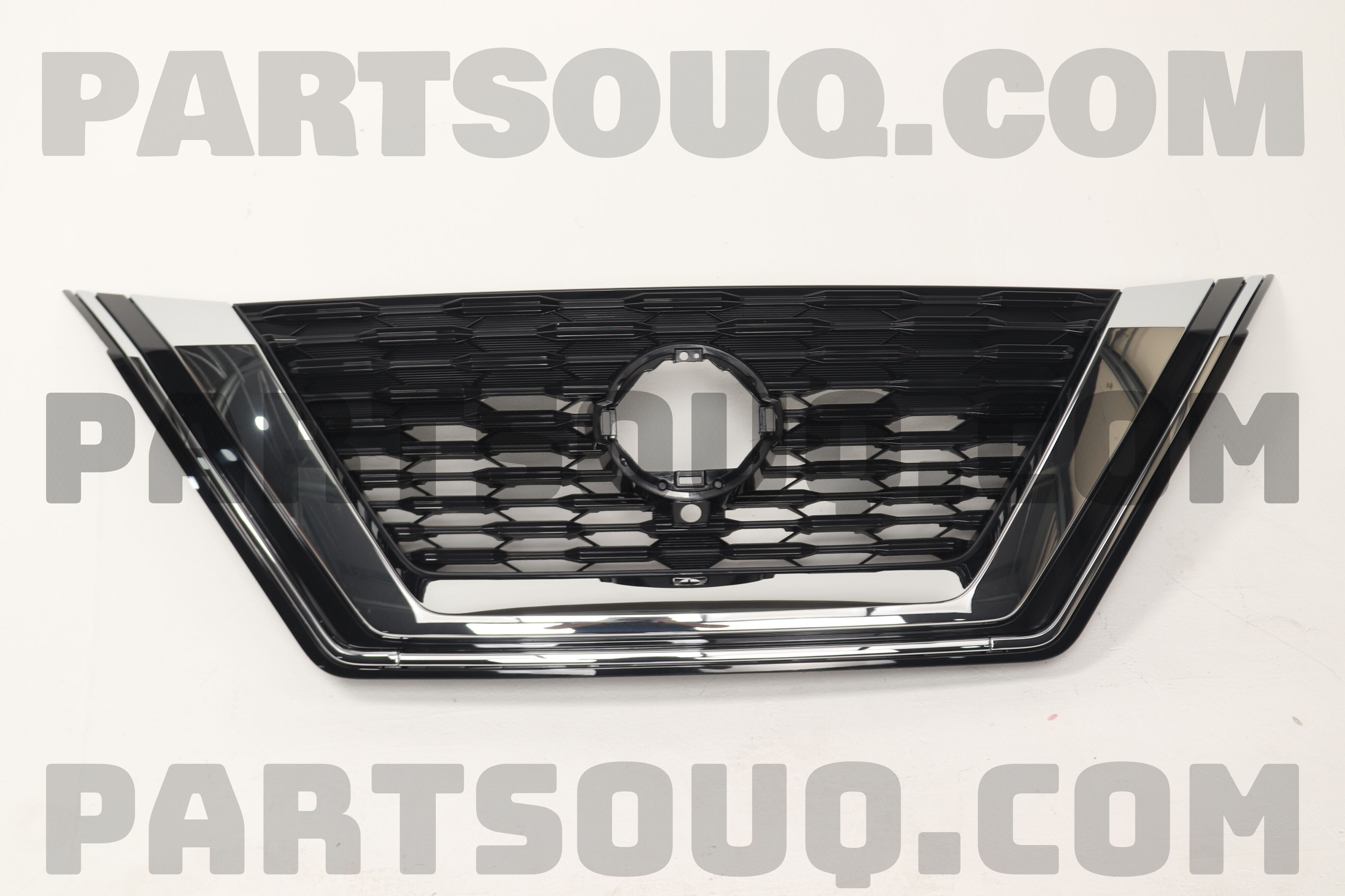 B*R様 Nissan モールディング 79861-R1010 79862-R1 GRILLE-RADIATOR 623106RA0B | Nissan Parts | PartSouq