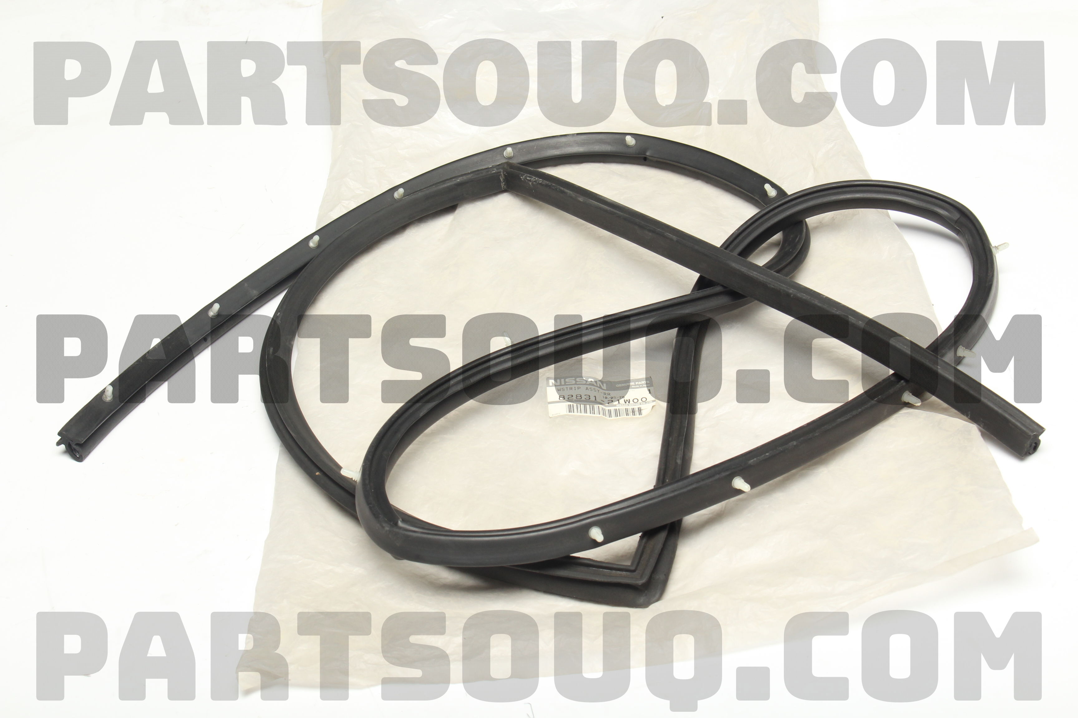 8283121W00 WEATHERSTRIP-REAR DOOR,LH