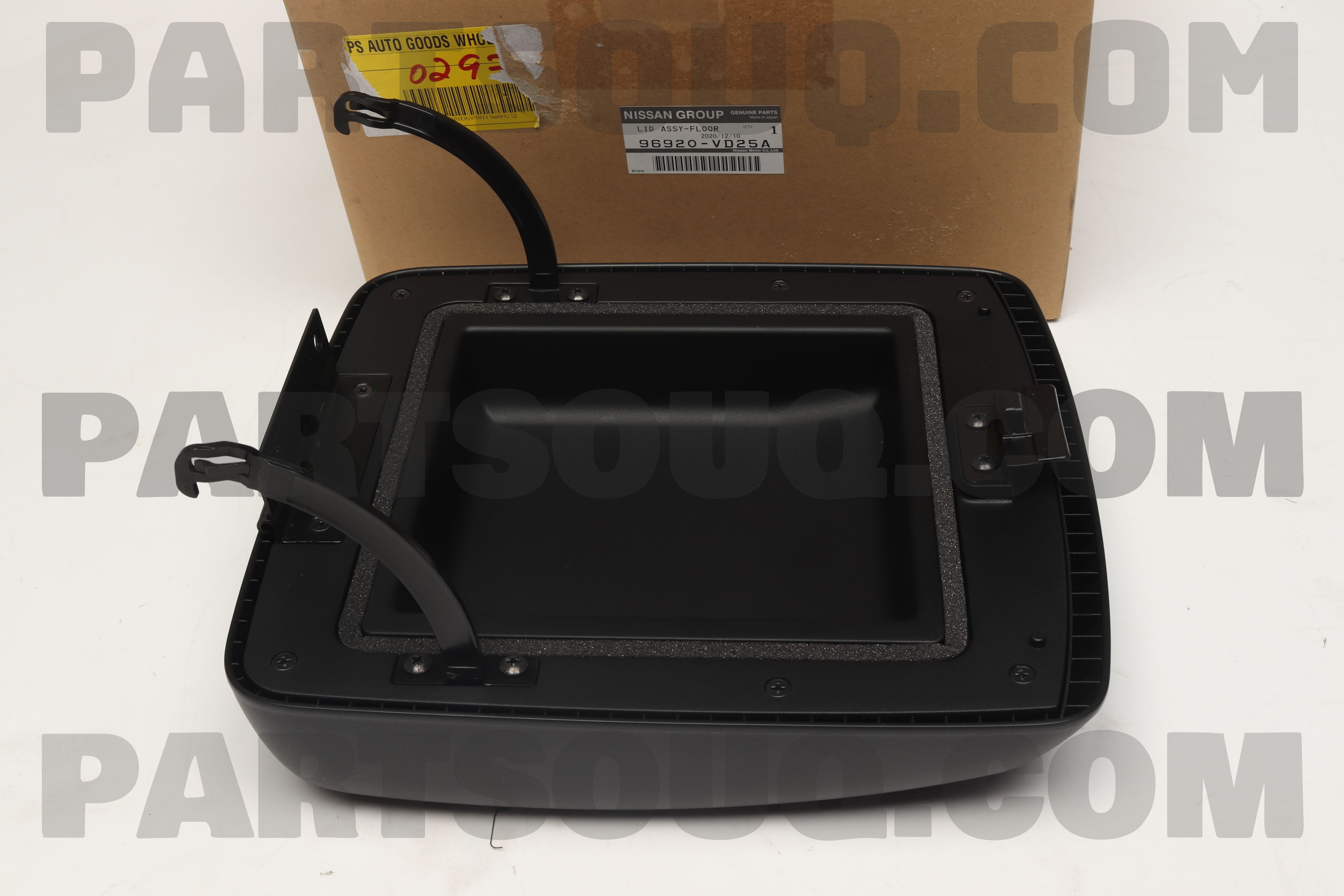 LID-CONSOLE BOX 96920VD25A | Nissan Parts | PartSouq