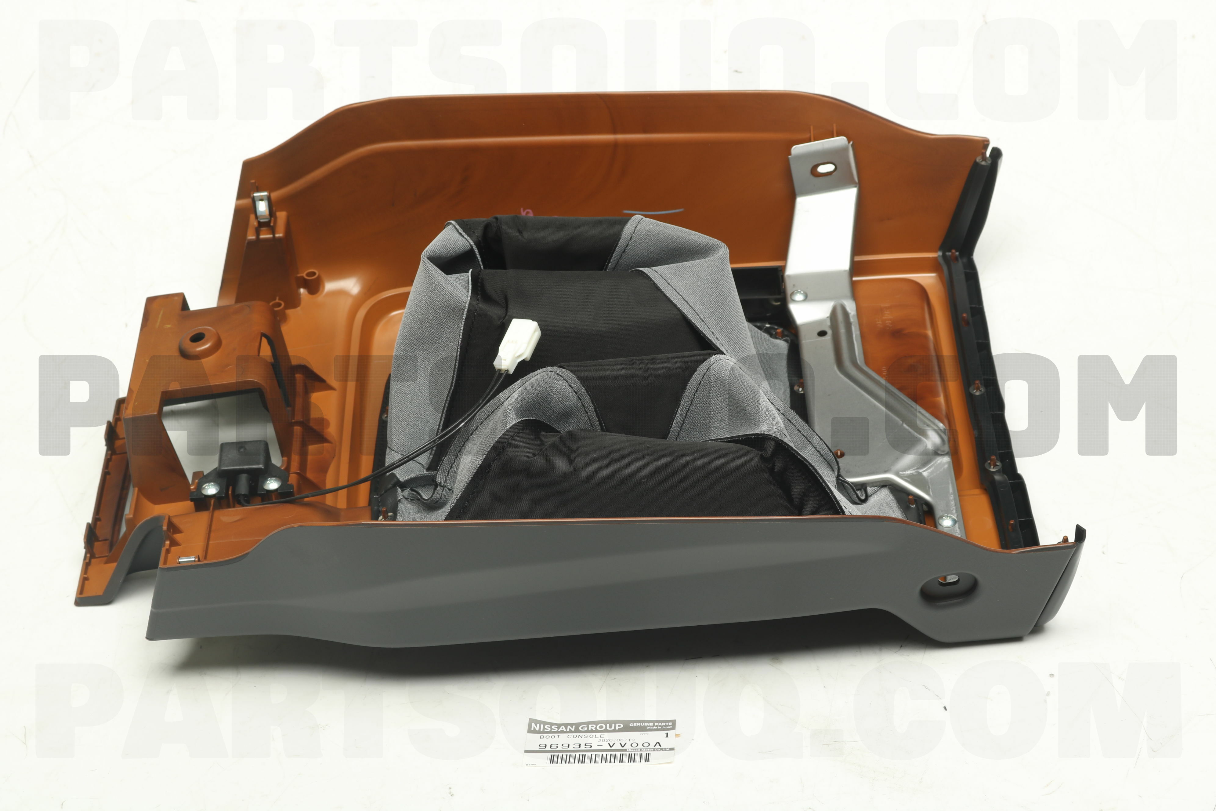 96935VV00A Nissan BOOT-CONSOLE