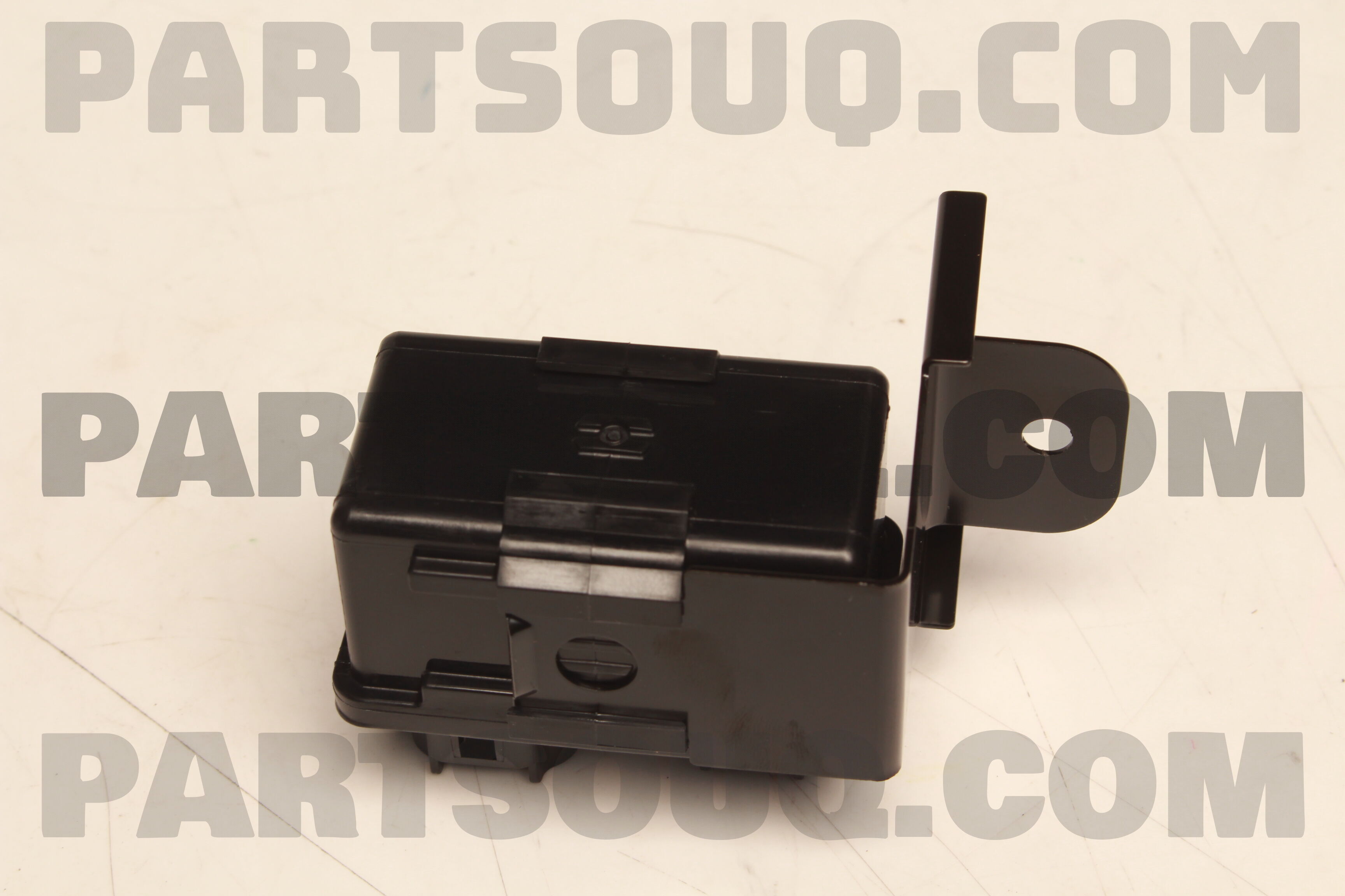 WIPER RELAY UNIT 86121FJ001 | Subaru Parts | PartSouq