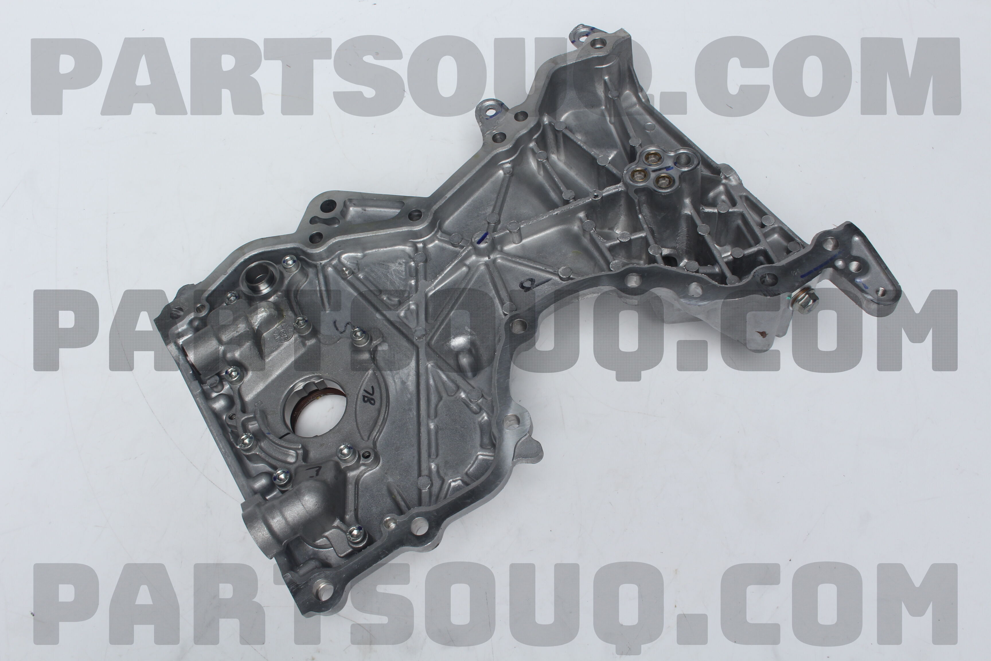 PUMP ASSY,OIL 16100M83P00 | Suzuki Repuestos | PartSouq