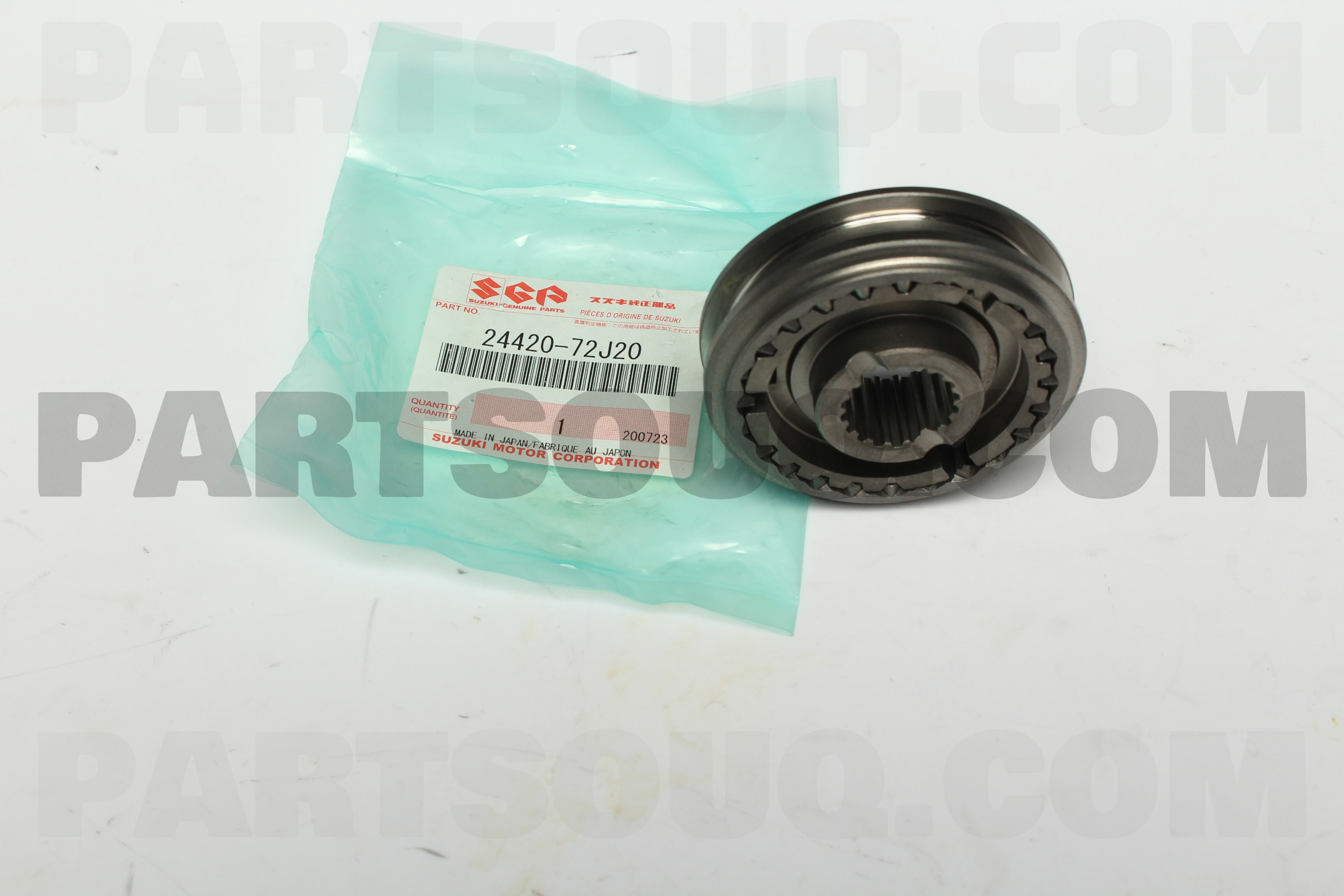 2442072J20 Genuine Suzuki HUB ASSY, 5TH SPEED SYNC 24420