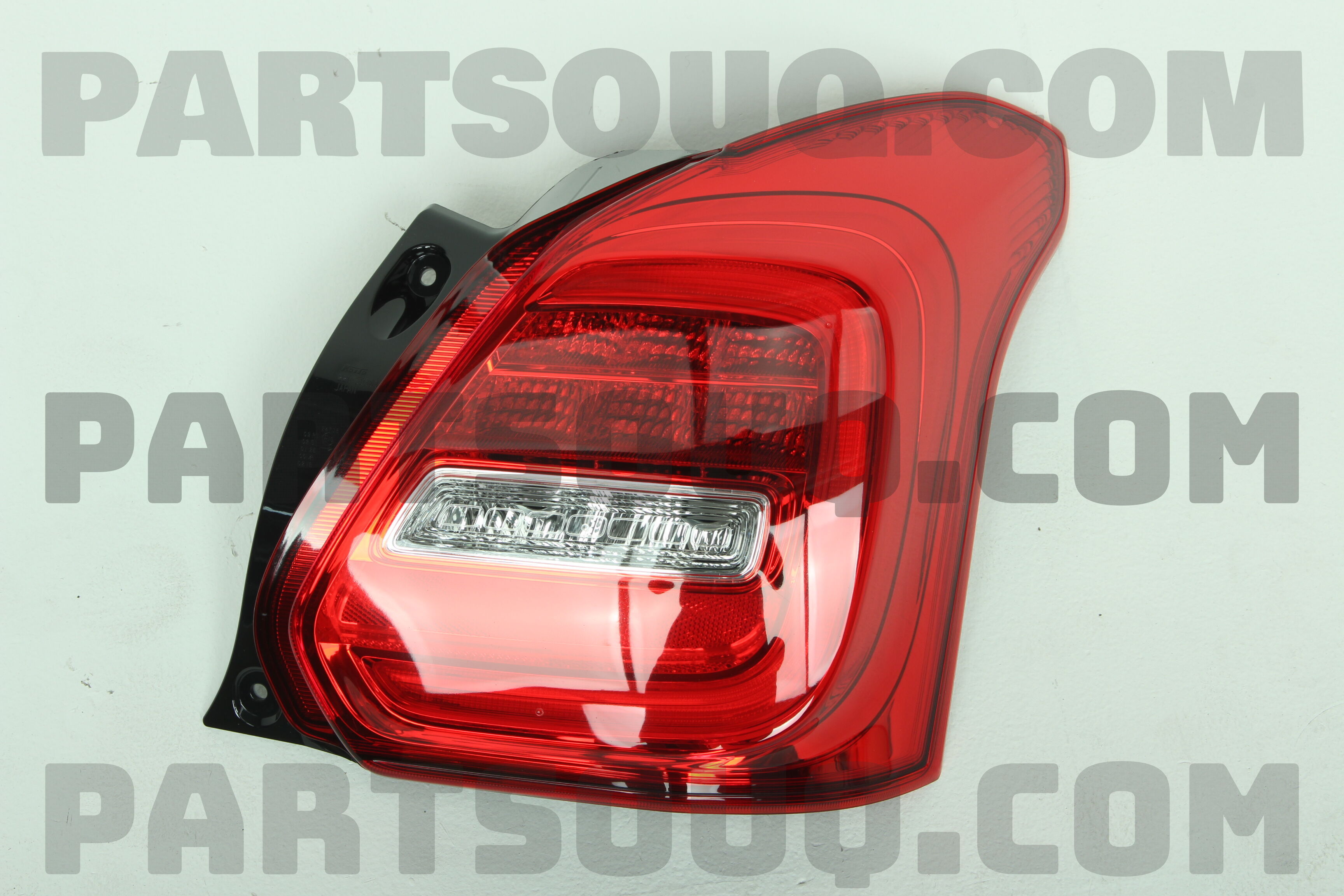 LAMP UNIT,RR COMB,R 3565053RA3 | Suzuki Parts | PartSouq