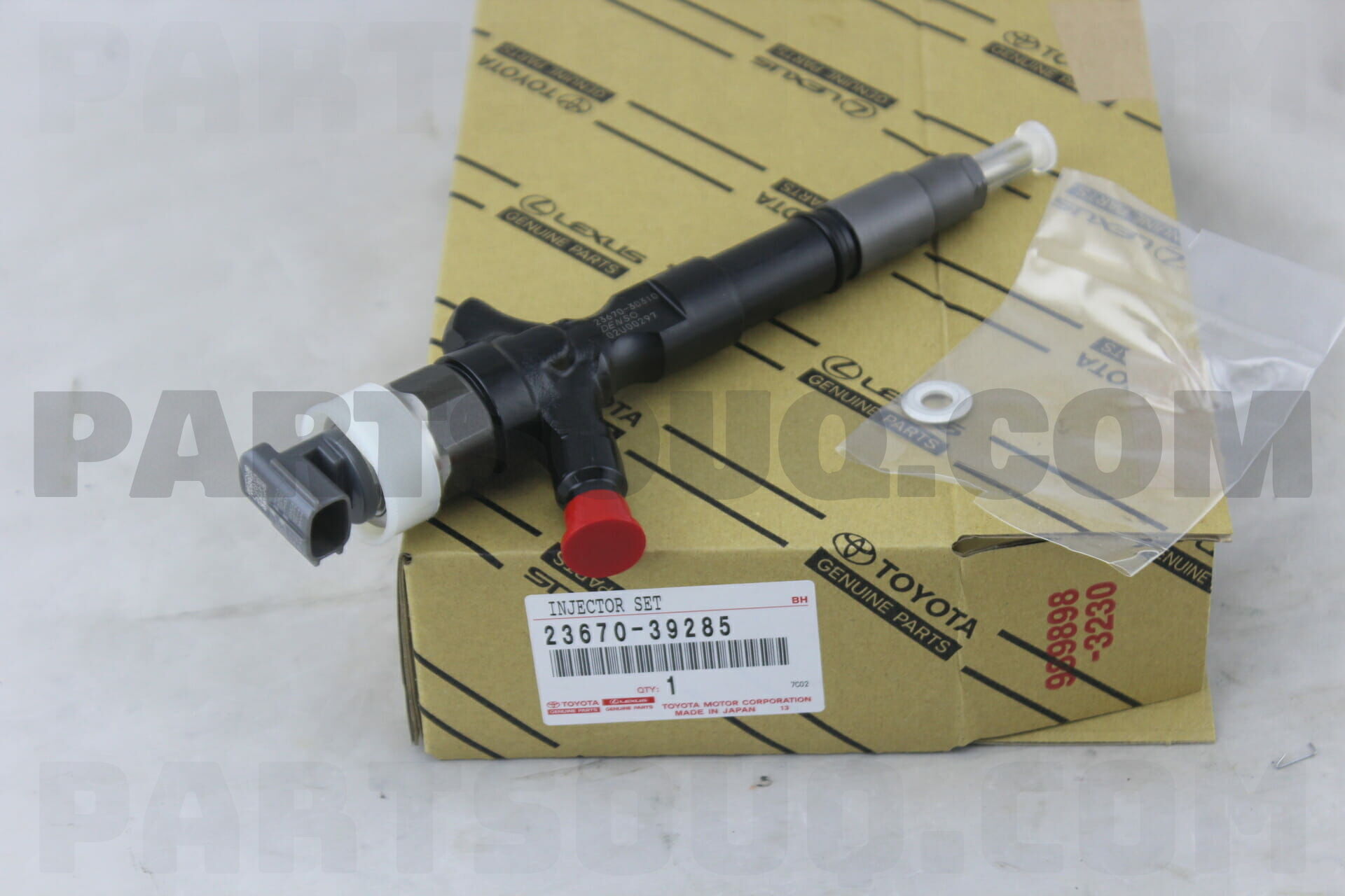 INJECTOR ASSY 2367039285 | Toyota Parts | PartSouq