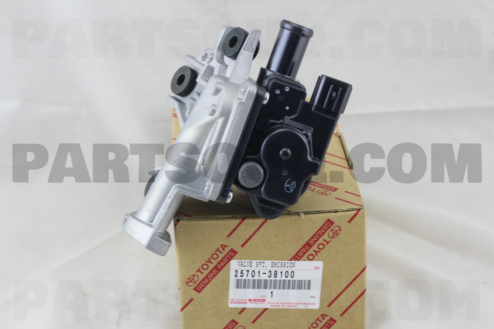 VALVE ASSY, AIR SWITCHING 2570138100 | Toyota Parts | PartSouq