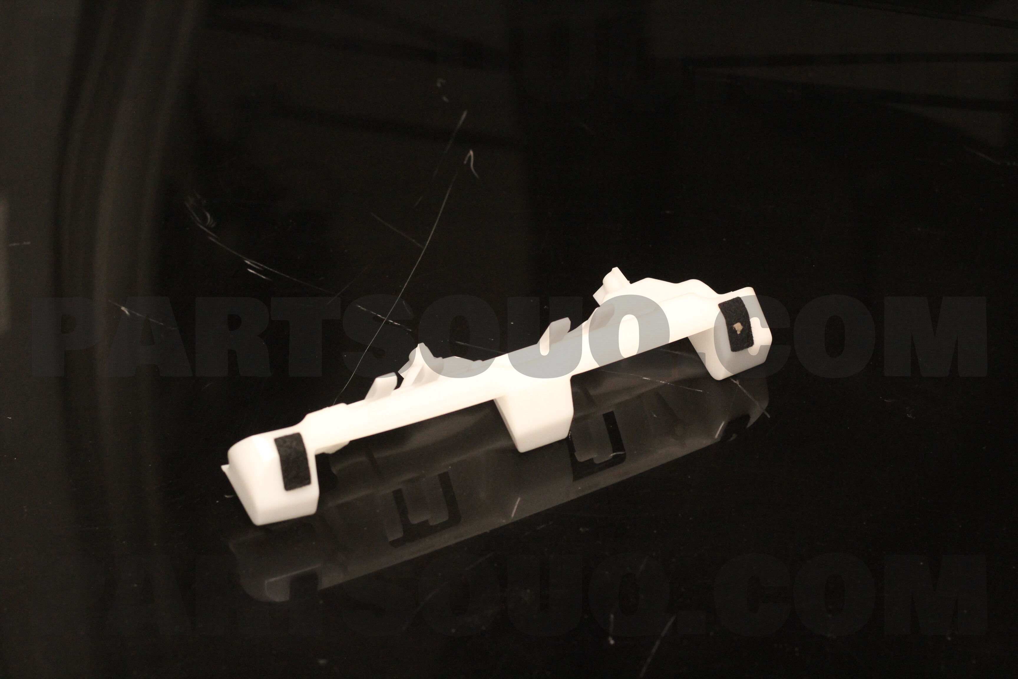 BRACKET, FR BUMPER 5253353030 | Toyota Parts | PartSouq