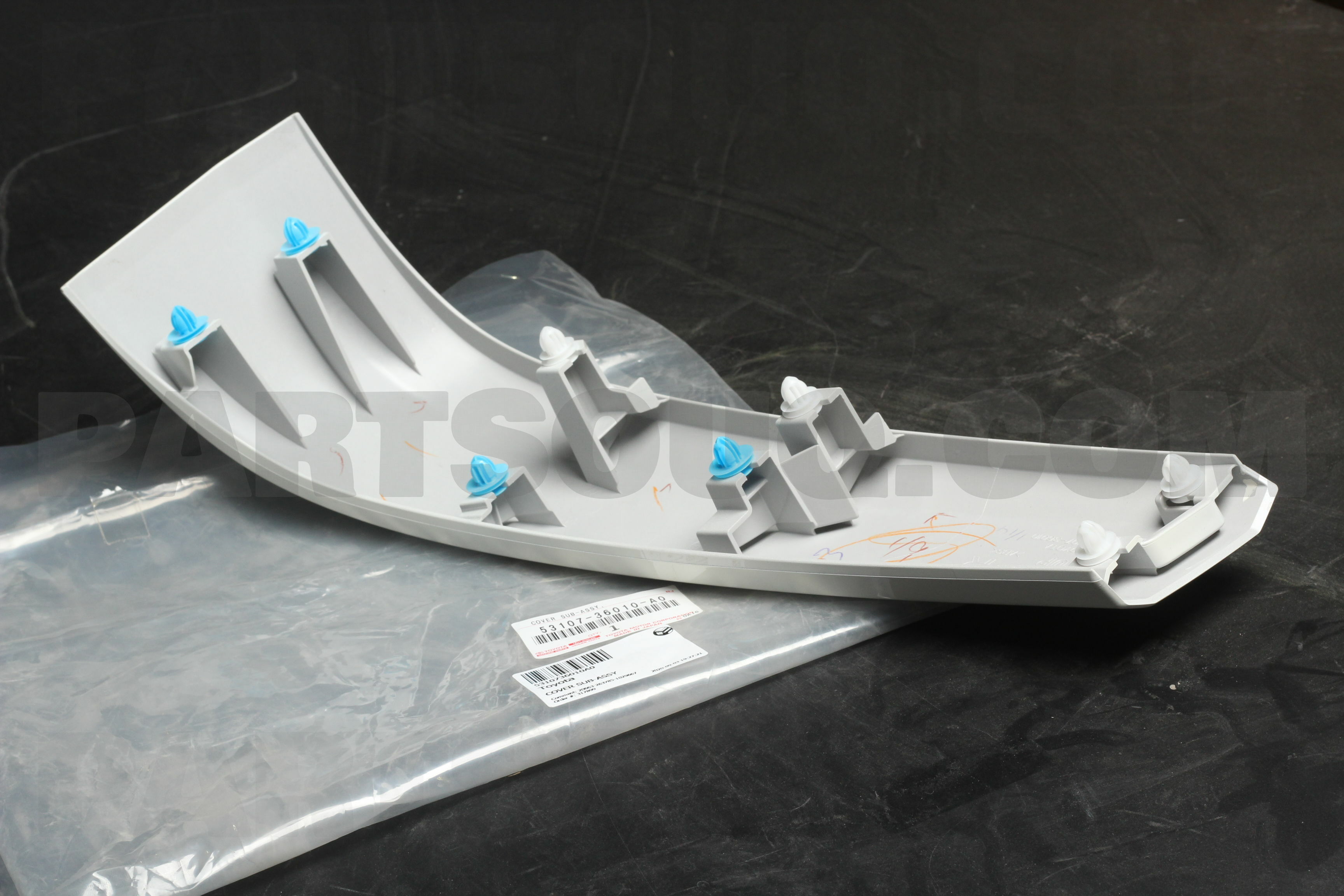 COVER SUB-ASSY 5310736010A0 | Toyota Parts | PartSouq