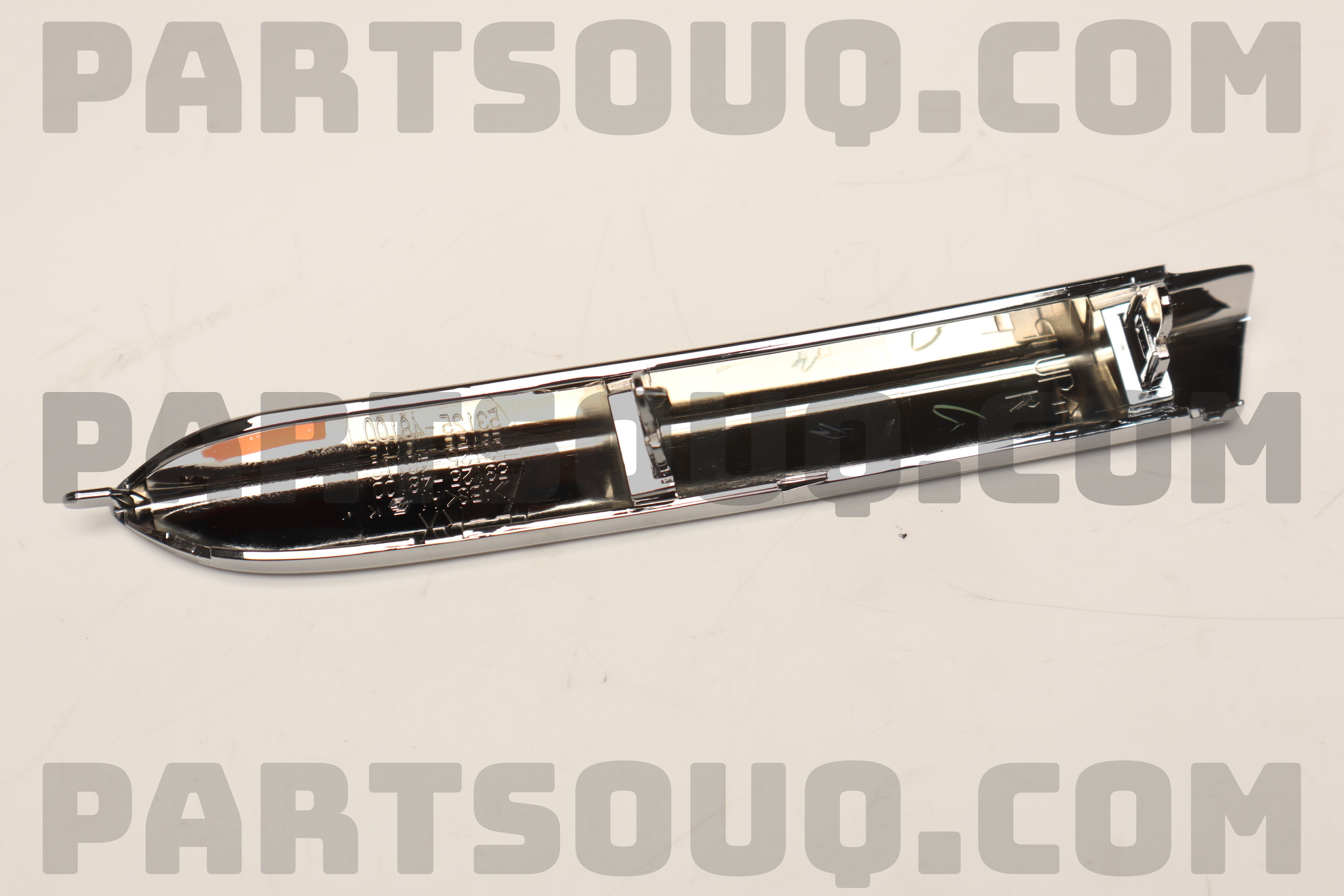 パスタ MOULDING, RADIATOR GRILLE, CENTER RH 5312548110 | Toyota