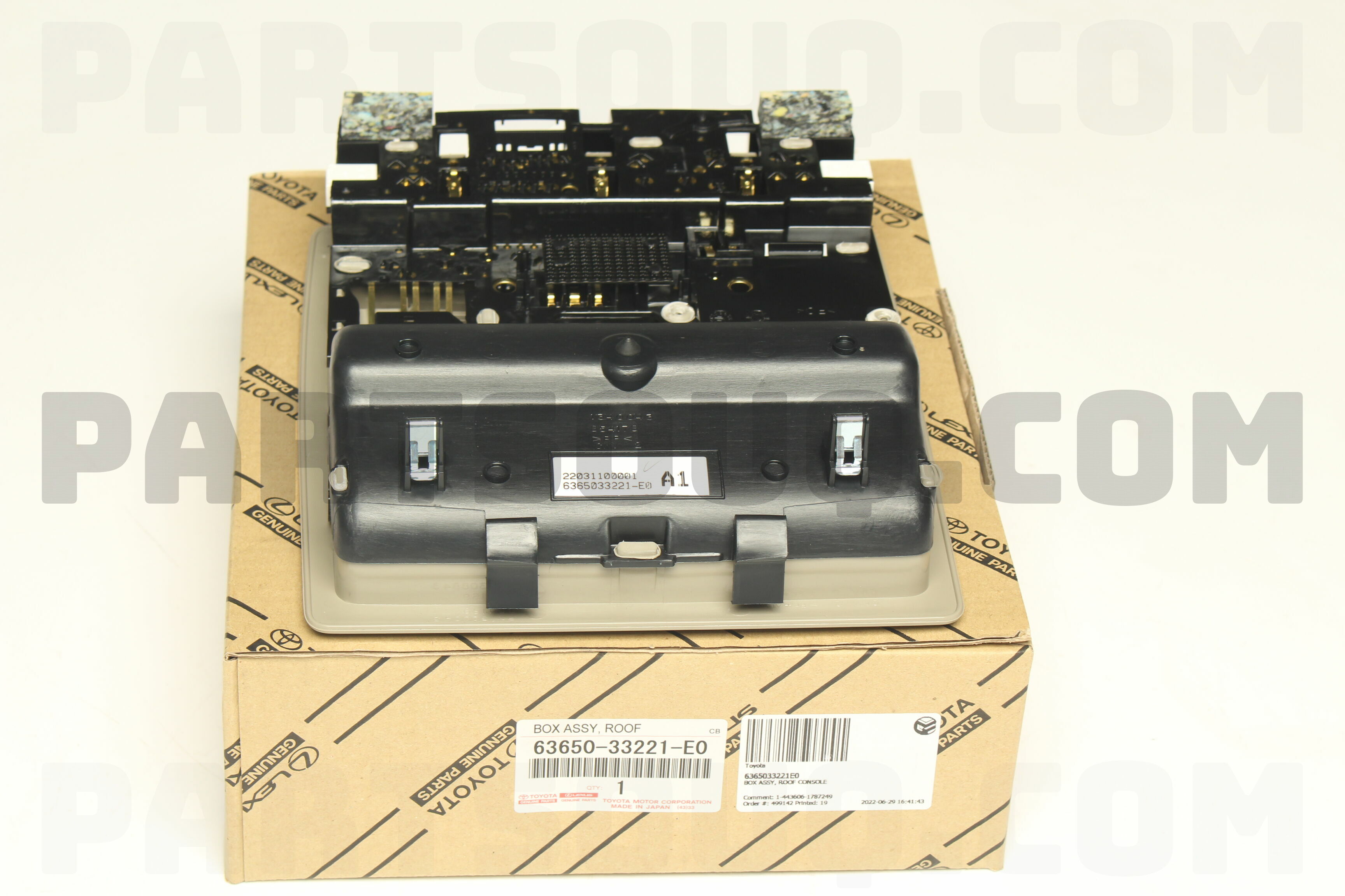 BOX ASSY, ROOF CONSOLE 6365033221E0 | Toyota Parts | PartSouq