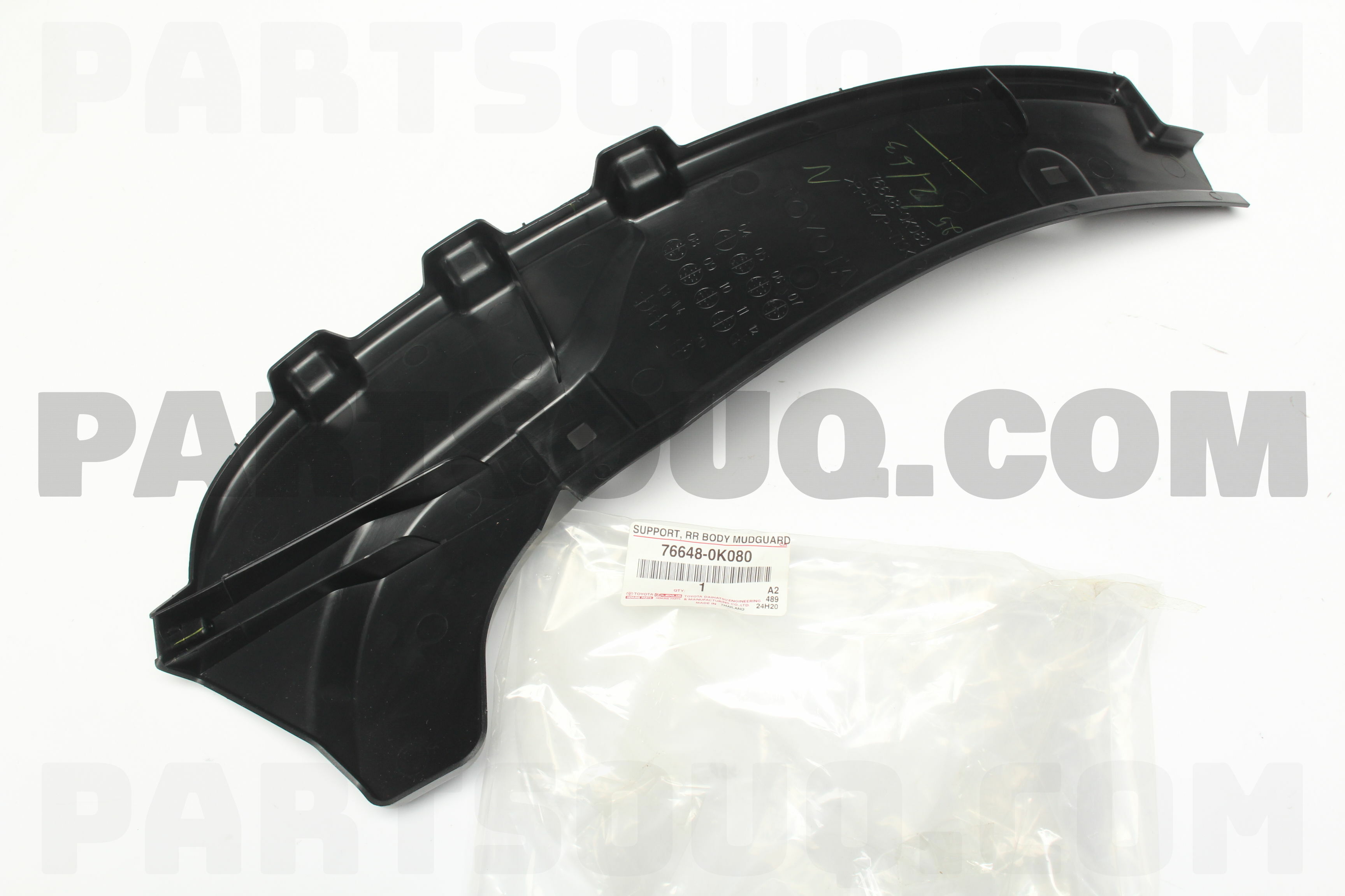 【ポイント10倍】 SUPPORT, REAR BODY MUDGUARD, LH 766480K080 | Toyota Parts その他