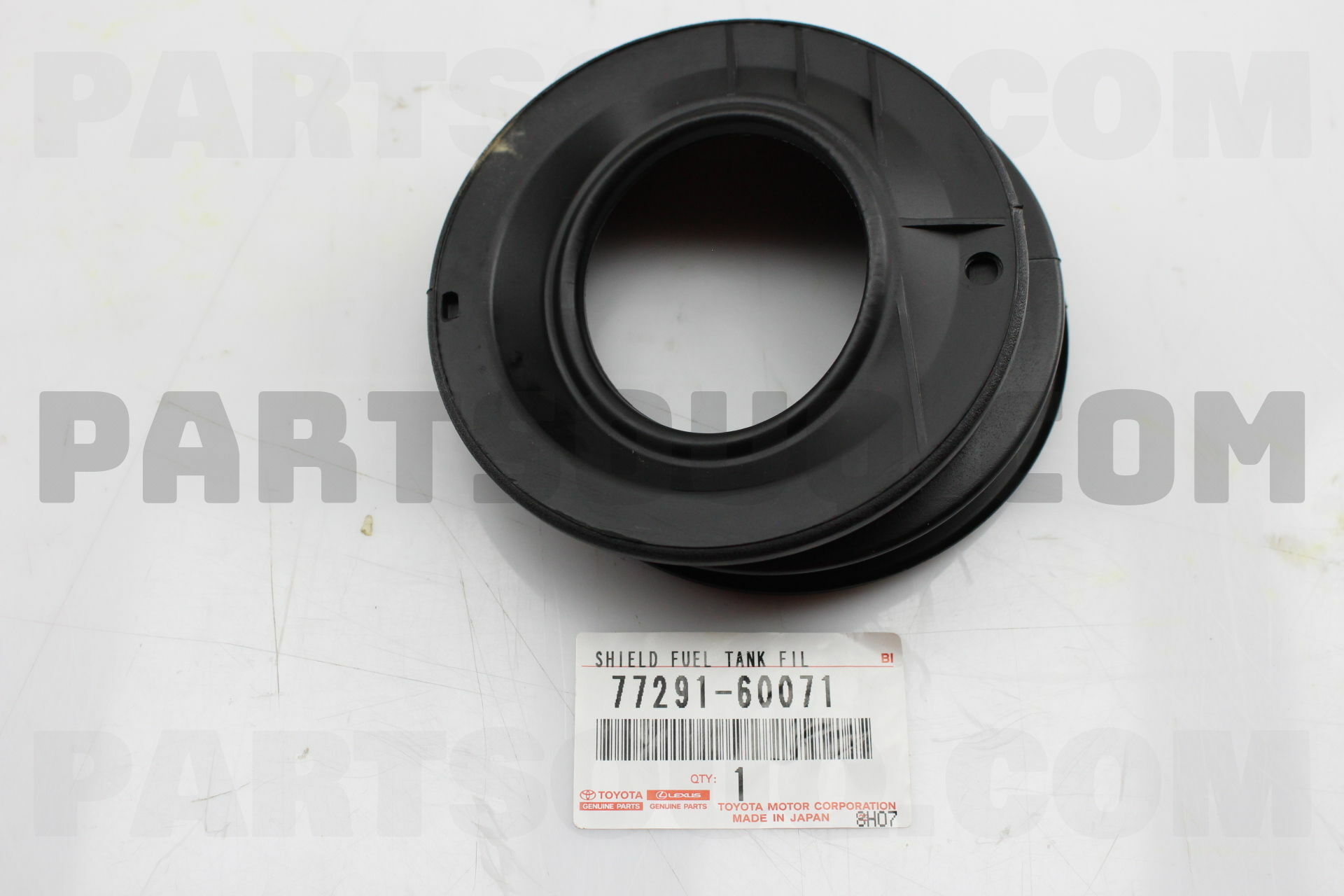 TOYOTA(トヨタ) 純正部品 SHIELD, FUEL TA 77291-30050（Amazon