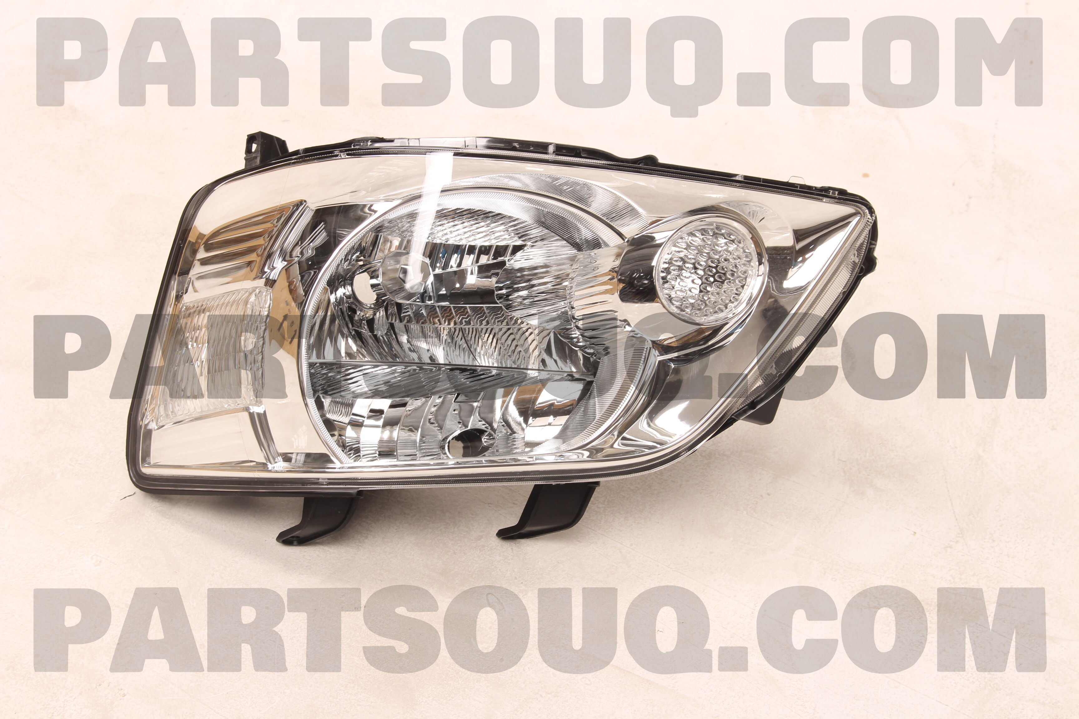 RETAINER, FRONT BUMPER SIDE, RH SU00301505 | Toyota Parts | PartSouq