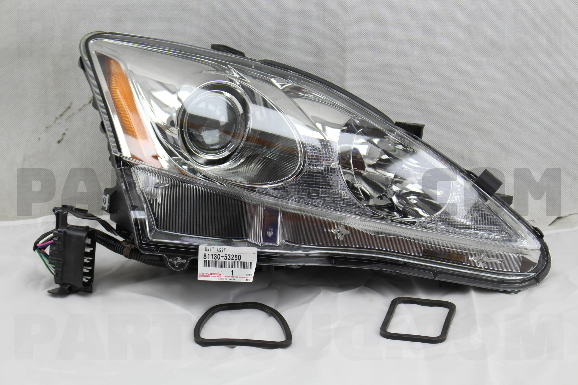 UNIT ASSY, HEADLAMP, RH 8113053250 Toyota Parts PartSouq