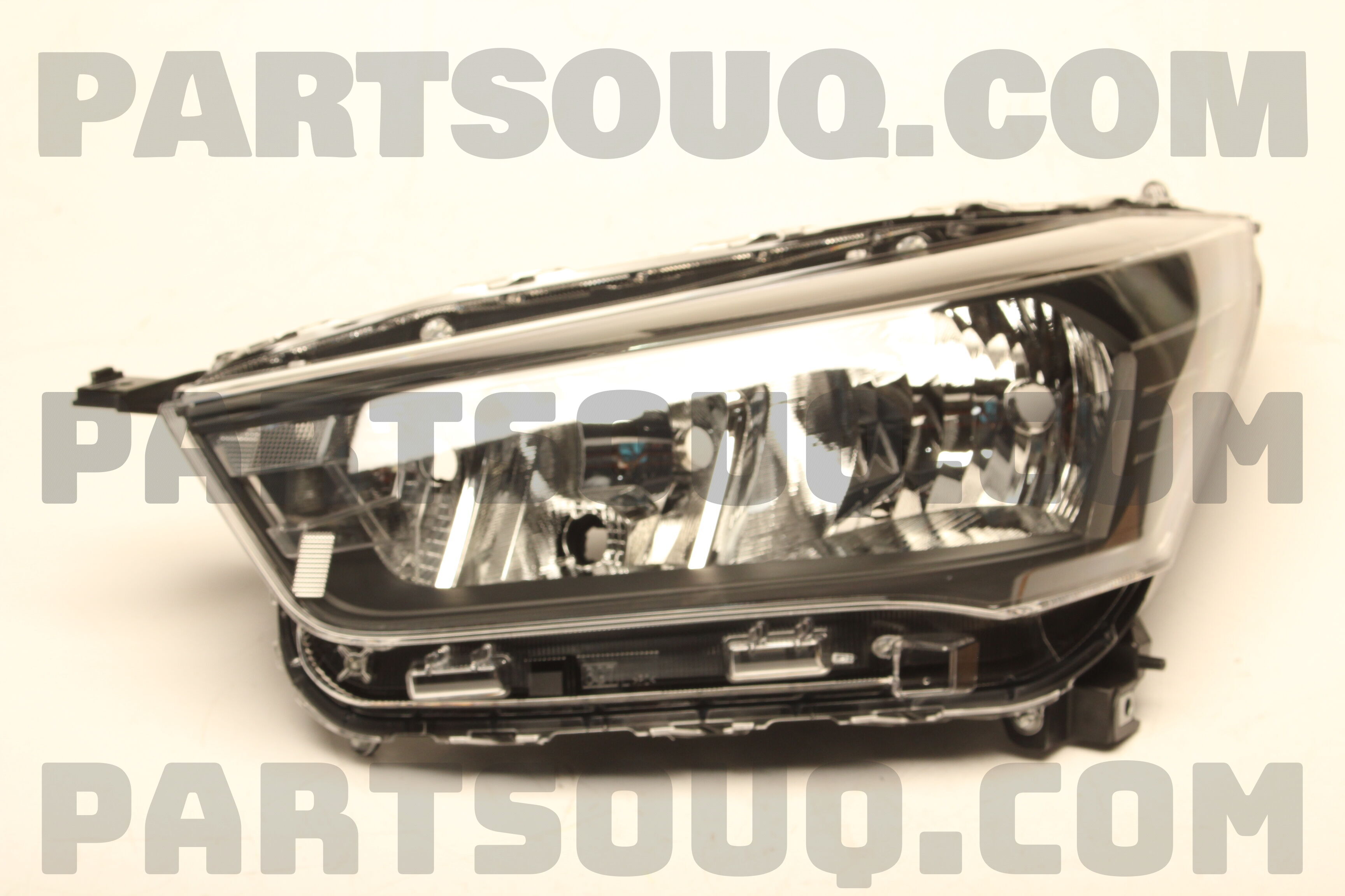 海外ファッションブランド通販サイト【公式】 Toyota | 81170BZ440 HEADLAMP ASSY UNIT Parts PartSouq | ジャケット・アウター