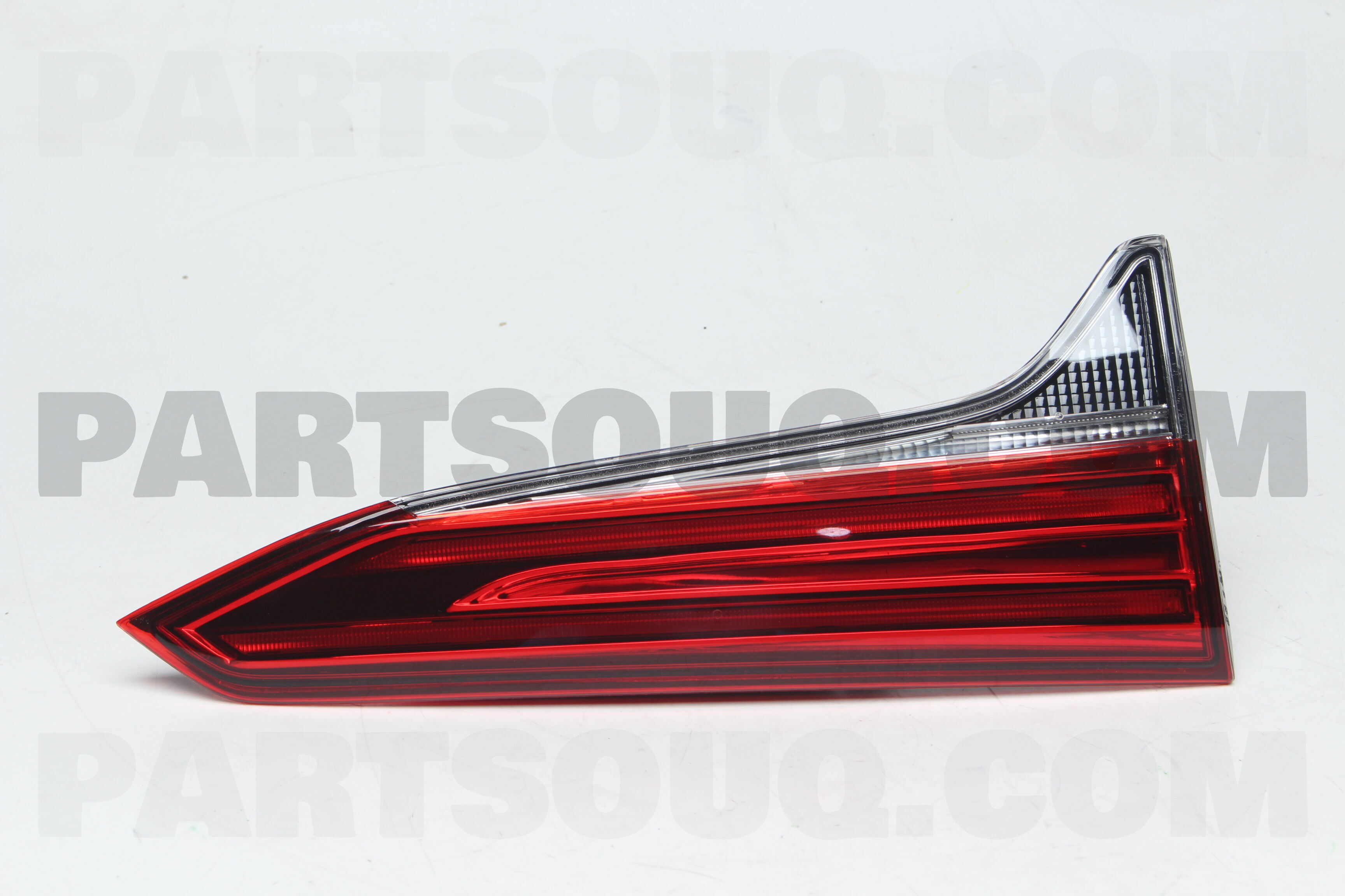 【大学生の特権】学生証で送料無料になる LAMP PartSouq | Parts Toyota | 815900K101 LH RR ASSY パーツ
