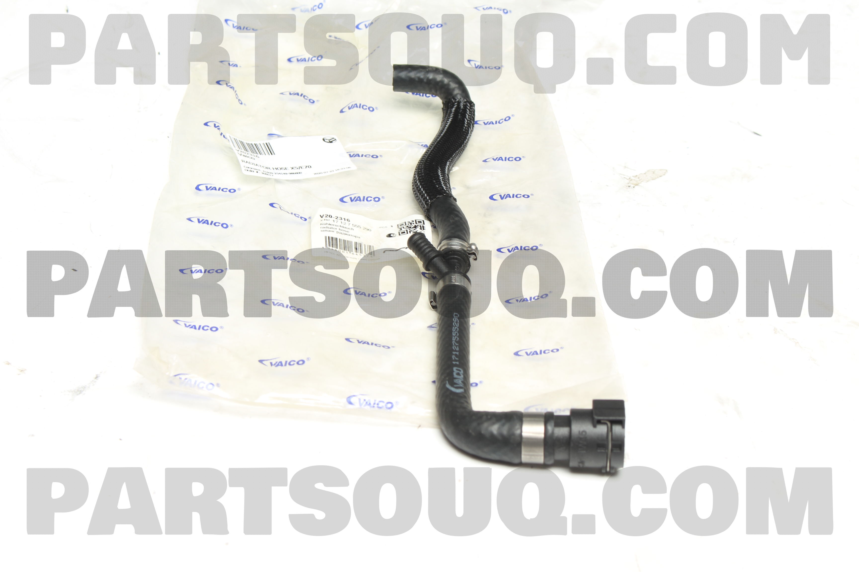 VW Radiator Hose - Vaico V10-6904 | FCP Euro - View #2