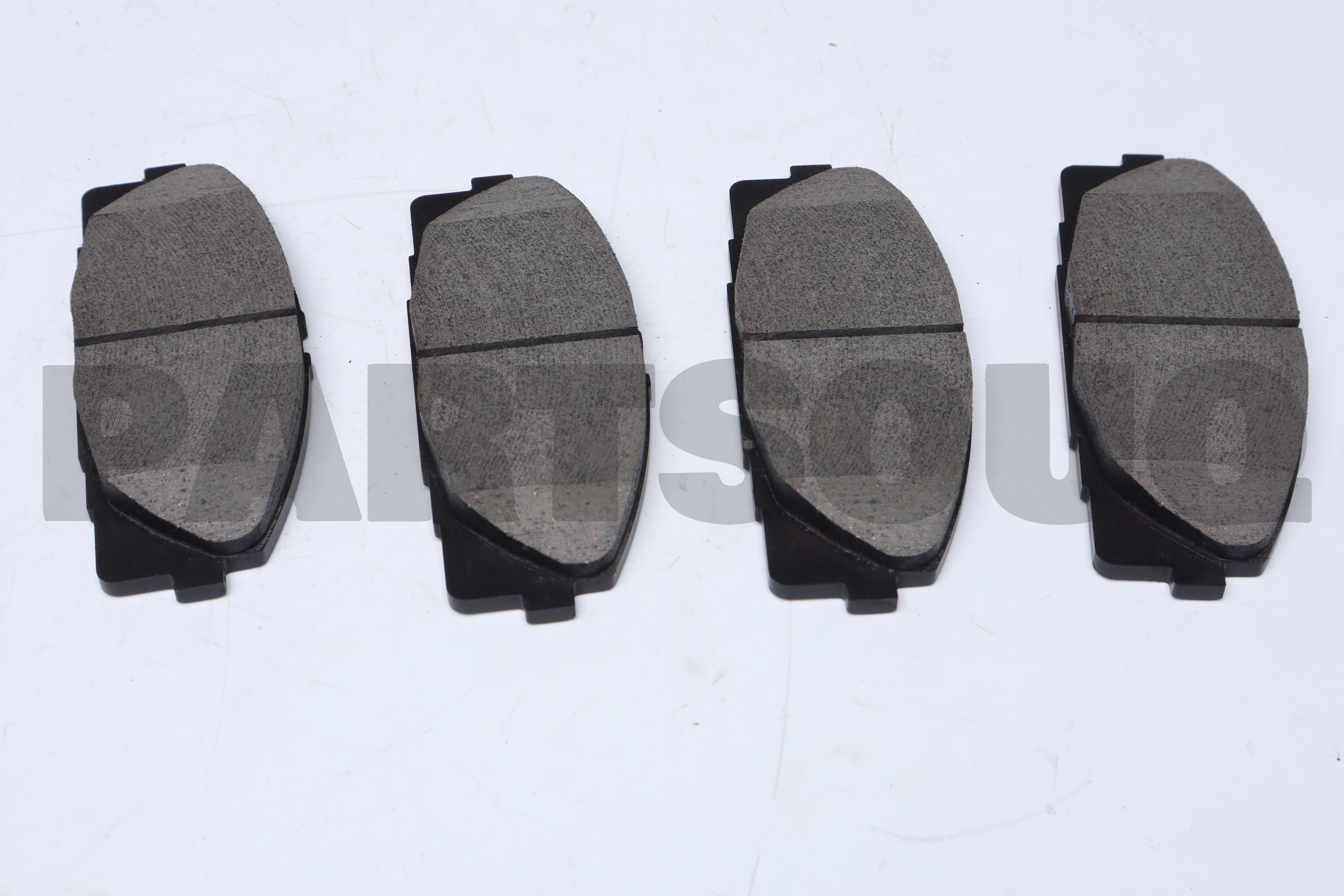 04465YZZH5 Genuine Toyota BRAKE PAD KIT 04465-26420/21 04465-YZZH5